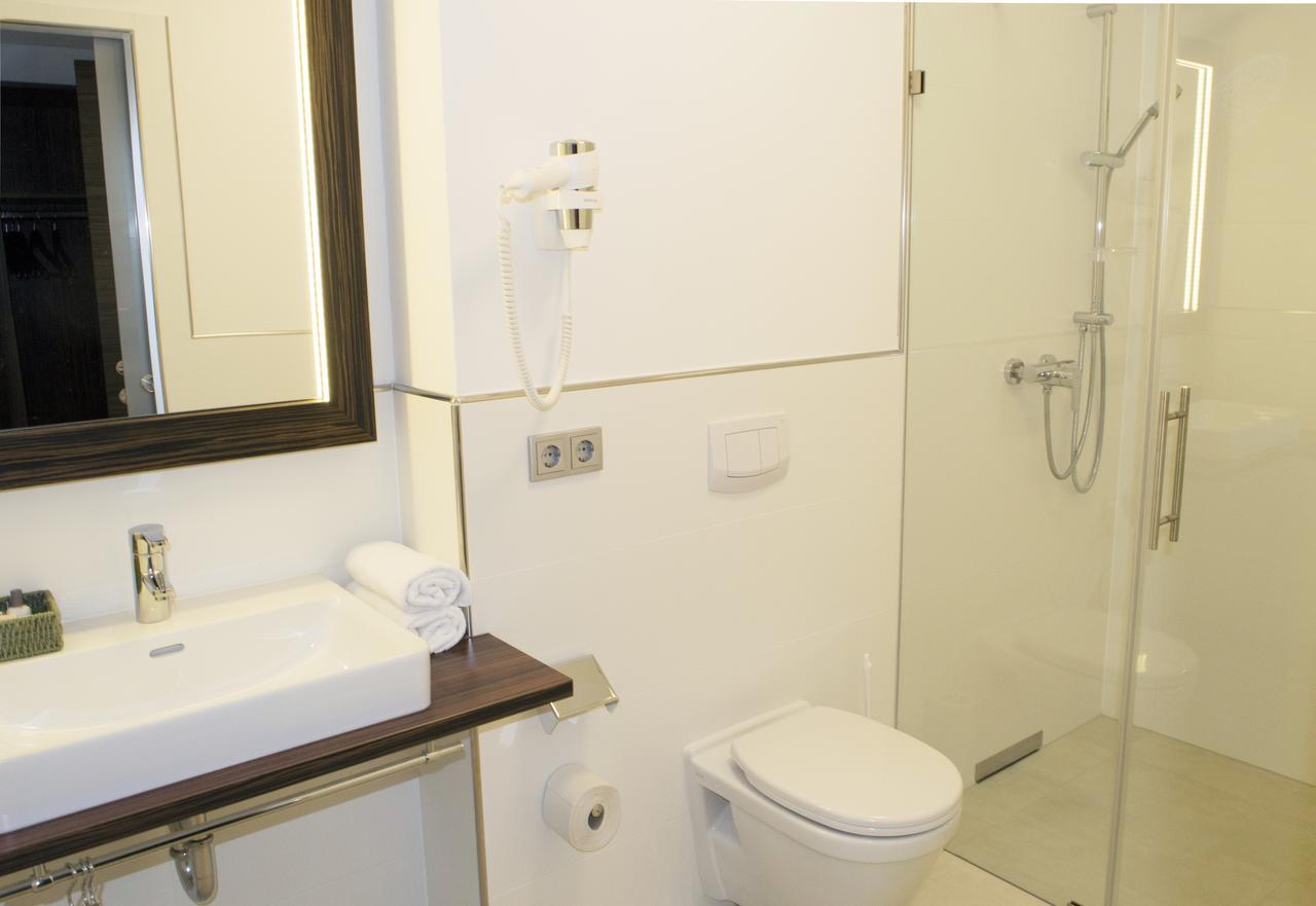 Dorfmeister Business Hotel B&B Weikersdorf am Steinfelde Chambre photo