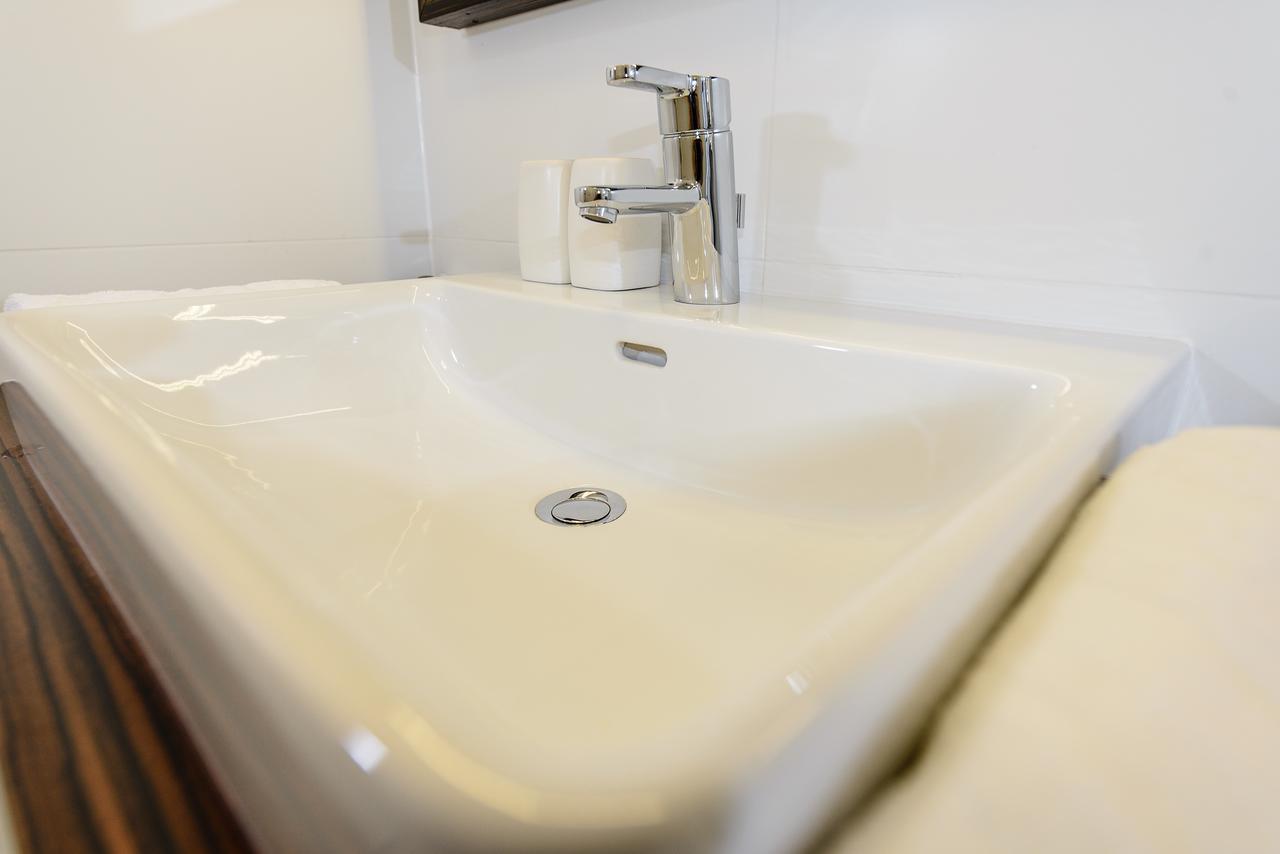 Dorfmeister Business Hotel B&B Weikersdorf am Steinfelde Chambre photo