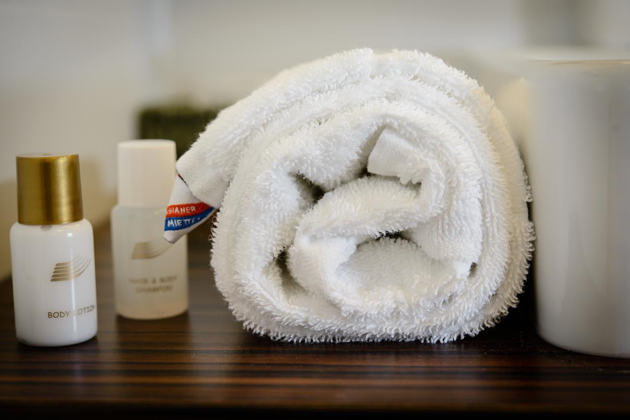 Dorfmeister Business Hotel B&B Weikersdorf am Steinfelde Chambre photo